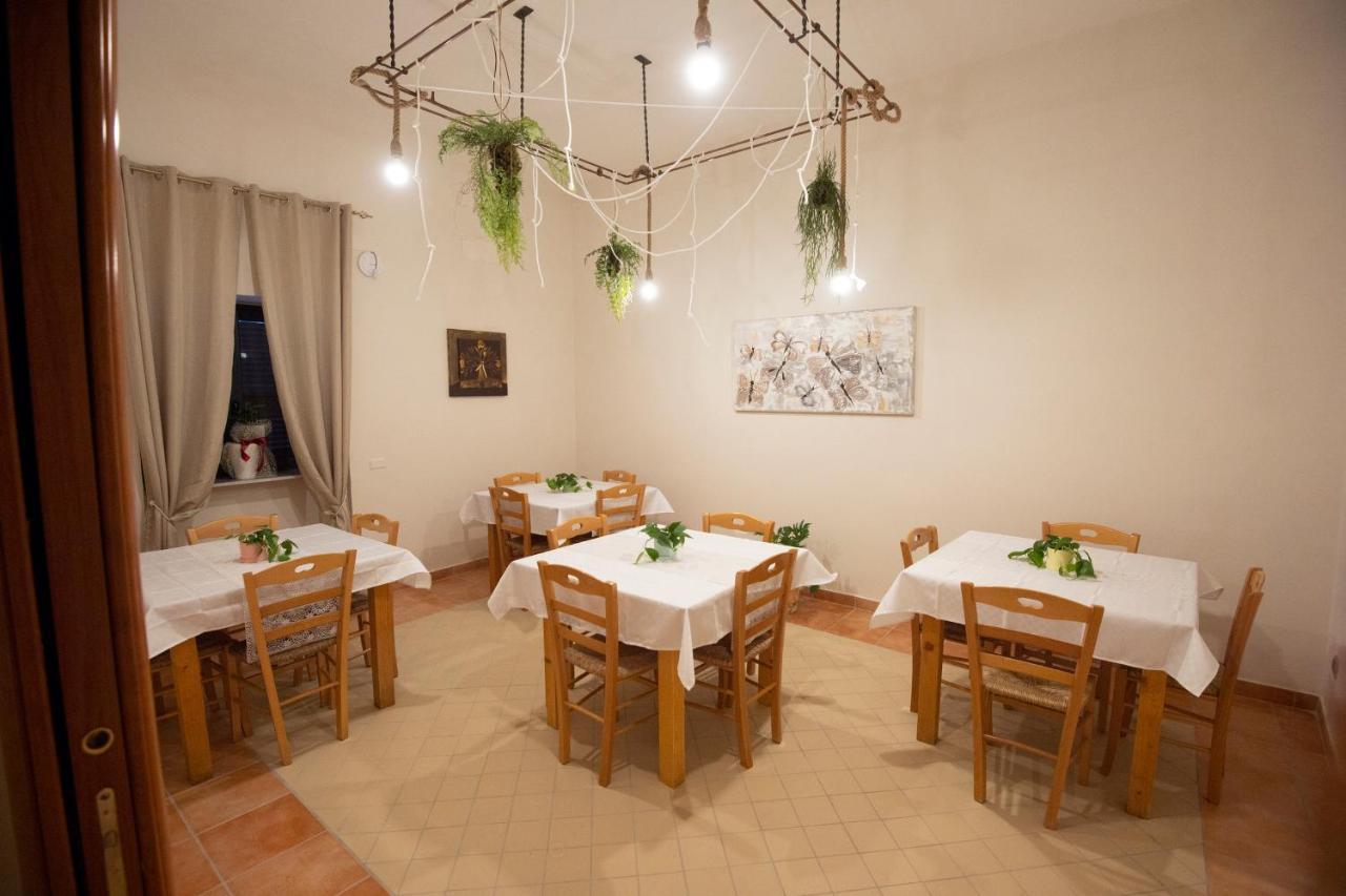 Donna Rosita Hotel San Felice a Cancello Eksteriør billede